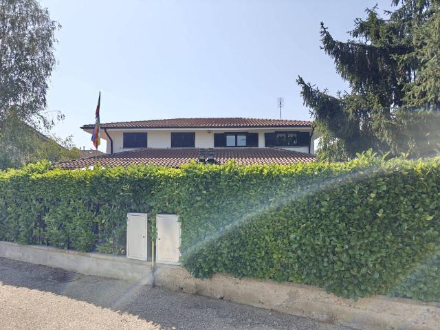 Villa in affitto a Riva Presso Chieri TO
