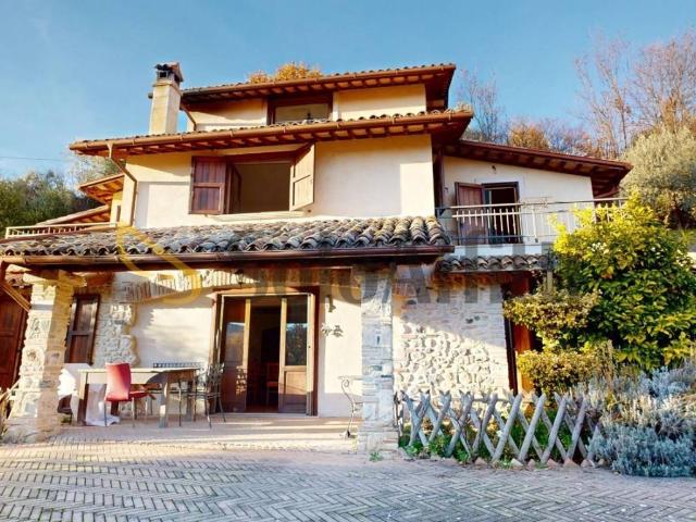 Villa in affitto a Rieti via Corridoio snc, non arredato/vuoto, ristrutturato, panoramica TrovaCasa