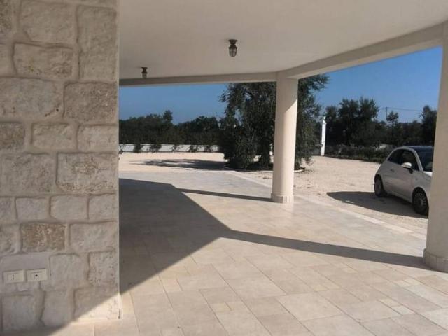 Villa in affitto a Trani strada Vicinale Capirro, 7, arredato, giardino privato, terrazzo TrovaCasa