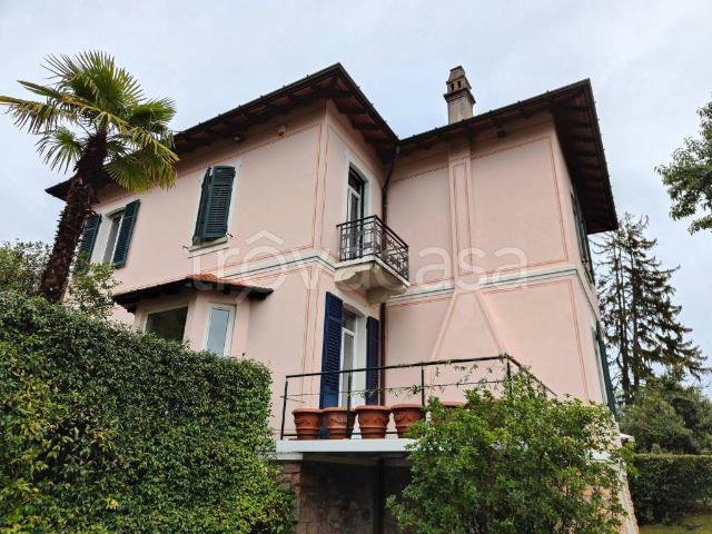 Villa in affitto a Varese via Silvio Pellico, 8, giardino privato, posto auto, terrazzo TrovaCasa