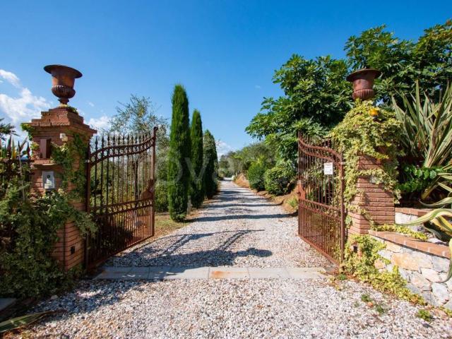 Villa in affitto a Vezzano Ligure via Cerretta Alta, arredato, giardino privato, terrazzo TrovaCasa