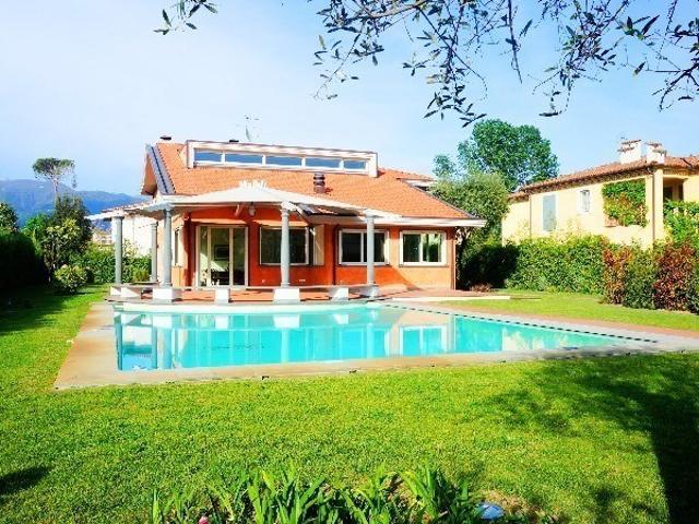 Villa in affitto a Vittoria Apuana, Forte dei Marmi