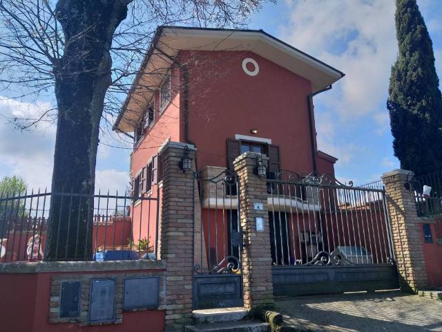 Villa in affitto a Zagarolo RM