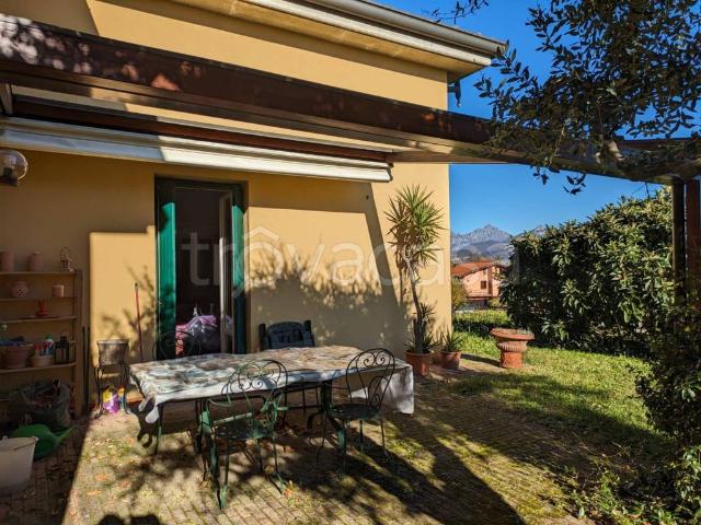 Villa in affitto ad Albavilla, arredato, giardino privato, buono stato TrovaCasa
