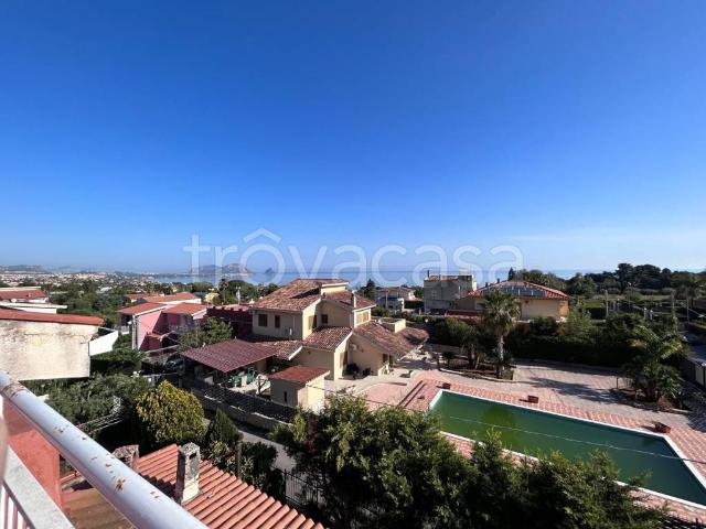 Villa in affitto ad Altavilla Milicia strada Comunale Chiesazza Sperone, arredato, giardino privato, terrazzo TrovaCasa