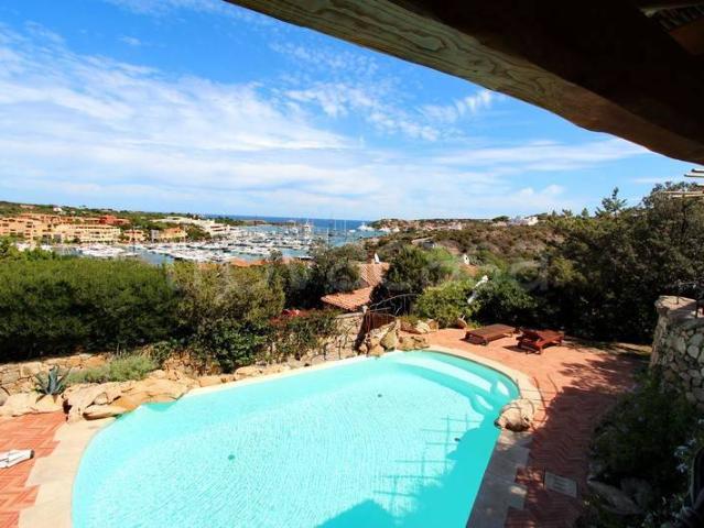 Villa in affitto ad Arzachena via dell'Ancora, arredato, giardino privato, terrazzo TrovaCasa
