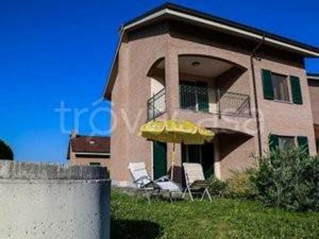 Villa in affitto ad Asti via Monsignor Nicola Cavanna, 42, giardino privato, box, terrazzo TrovaCasa