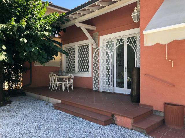 Villa in affitto Centrale, Forte dei Marmi