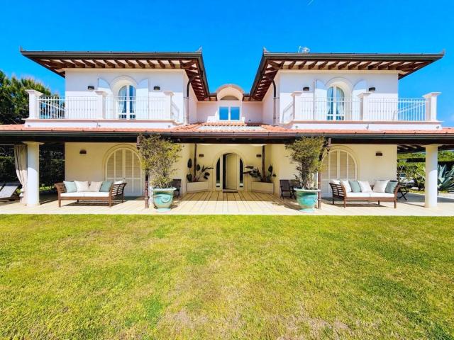 Villa in affitto Vittoria Apuana, Forte dei Marmi