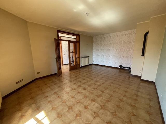 VILLA IN BIFAMILIARE CON DISPONIBILITA' IMMEDIATA