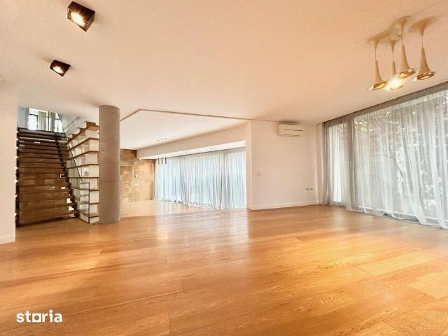Villa in complex with indoor pool | Iancu Nicolae | British School