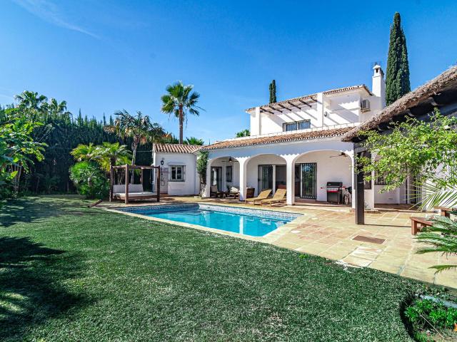 Villa in New Golden Mile, Costa del Sol