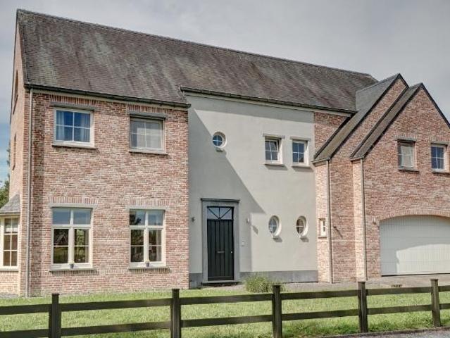 te koop Villa Hever