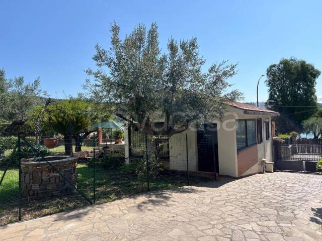 Villa in in affitto da privato a Trevignano Romano viale Giuseppe Garibaldi, 129, giardino, box, terrazzo TrovaCasa