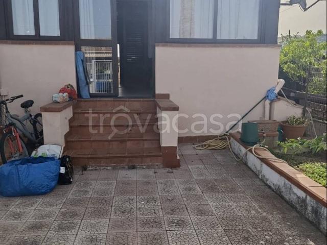 Villa in in affitto da privato a Campofelice di Roccella via Capri, 4, giardino privato, posto auto, da privato TrovaCasa