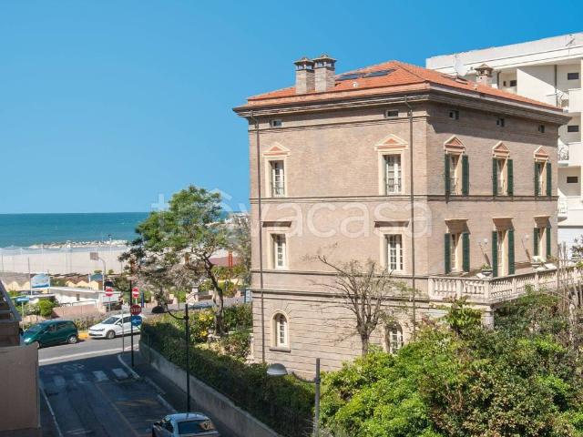 Villa in in affitto da privato a Cattolica lungomare Rasi Spinelli, 40, giardino privato, box, da privato TrovaCasa