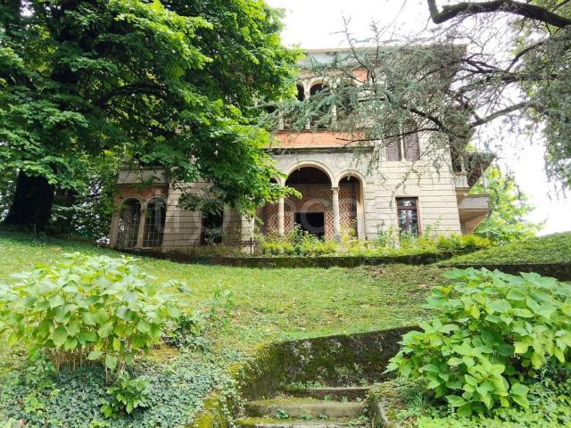 Villa in in affitto da privato a Fino del Monte via Fontana Vecchia, 12, arredato, giardino, terrazzo TrovaCasa