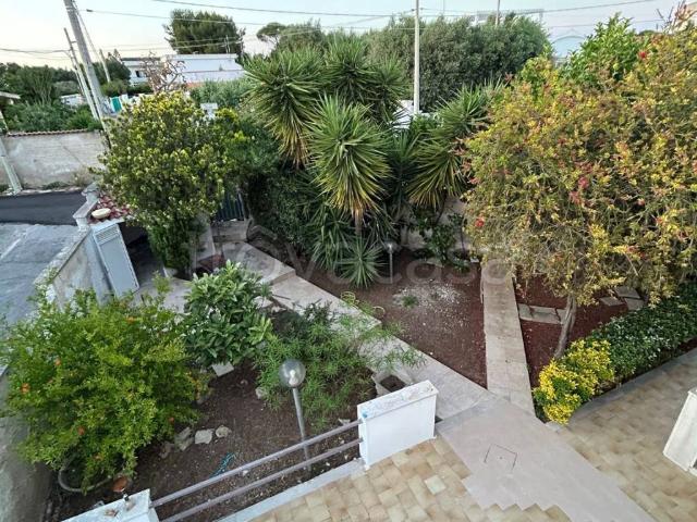 Villa in in affitto da privato a Leporano via Datteri, giardino privato, posto auto, da privato TrovaCasa