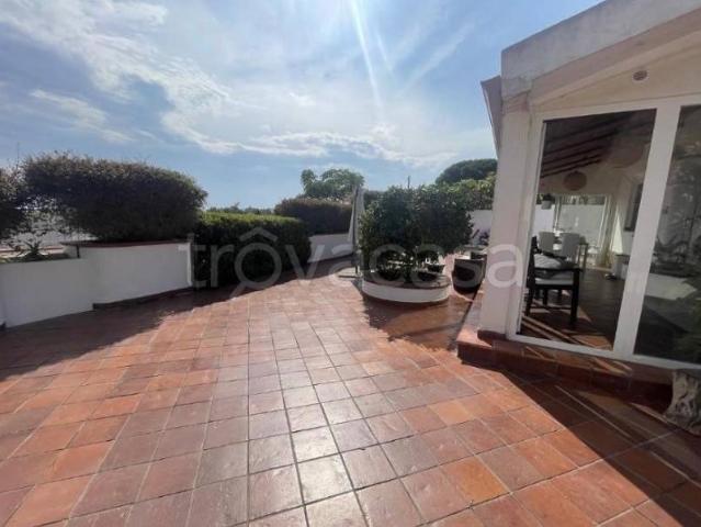 Villa in in affitto da privato a Messina ss113dir, giardino privato, da privato, fronte mare TrovaCasa