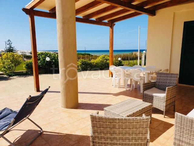 Villa in in affitto da privato a Pachino strada Punta Formiche, da privato, vista mare, box doccia TrovaCasa