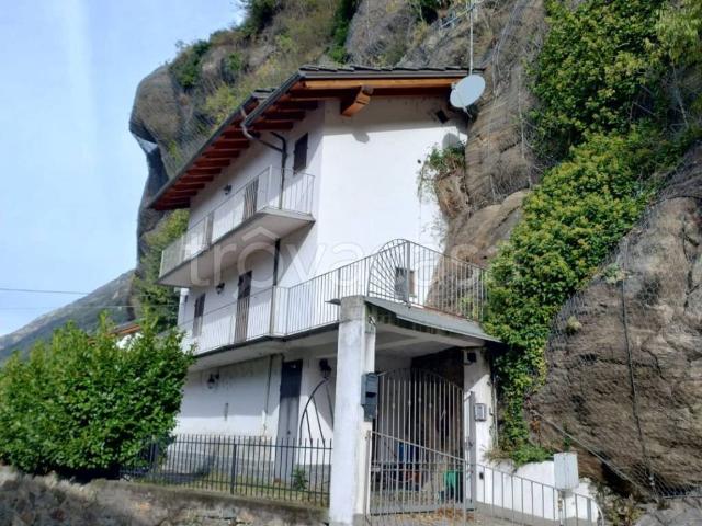 Villa in in affitto da privato a Pont Saint Martin via Gressoney, 1, giardino, posto auto, da privato TrovaCasa