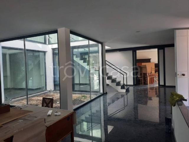 Villa in in affitto da privato a Roma largo dell'Olgiata, 15, giardino, box, terrazzo TrovaCasa