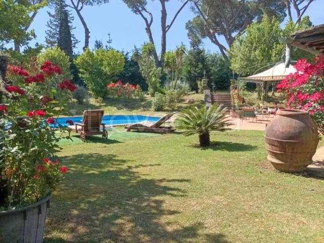 Villa in in affitto da privato a Roma via del Casale di San Nicola, da privato, piscina TrovaCasa