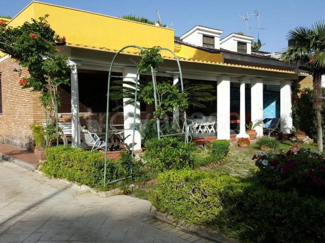 Villa in in affitto da privato a San Felice Circeo via Terracina, 104, giardino, da privato, lavatrice TrovaCasa