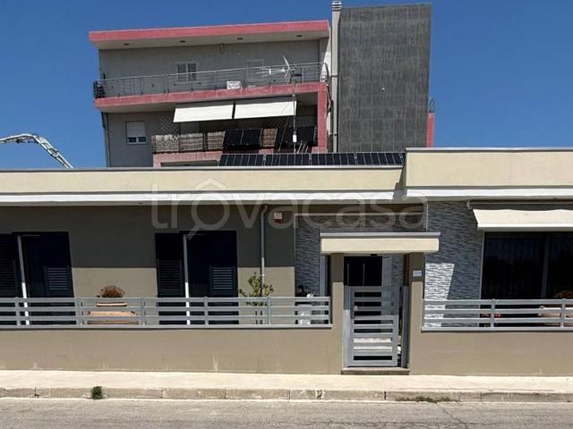 Villa in in affitto da privato a San Salvo, giardino privato, posto auto, da privato TrovaCasa
