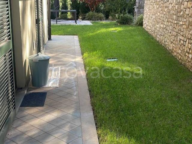 Villa in in affitto da privato a Selvino via Sant'Antonio, 26, non arredato/vuoto, giardino, posto auto TrovaCasa