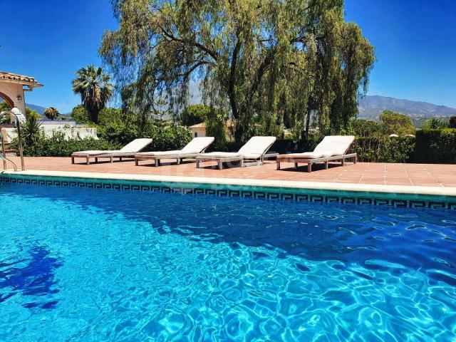 Villa in Las Brisas, Nueva Andalucia
