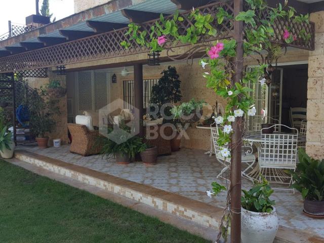 Villa in Nueva Andalucia, Marbella
