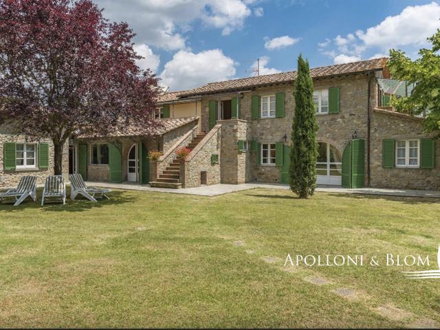 Villa in pietra del 1800 ristrutturata con piscina – Cortona 385m² Cortona