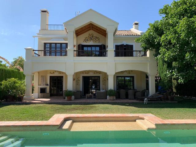 Villa in Sierra Blanca, Costa del Sol