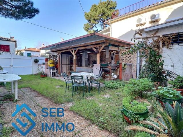 Villa indépendante de 130 m2 avec studio à 50 m de la plage