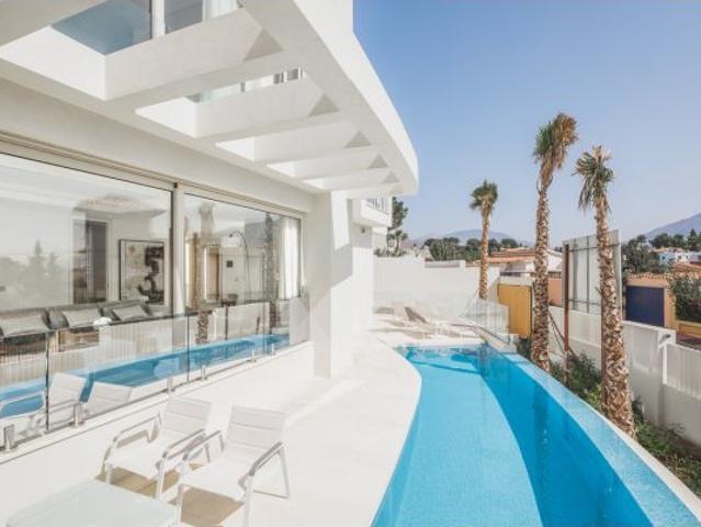 Local comercial en Venta en Elche de la Sierra, Alicante