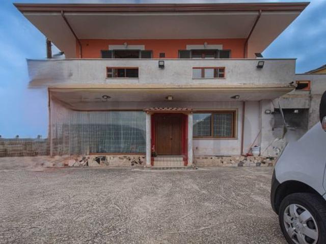 Villa Indipendente con Giardino Giuliano di Roma