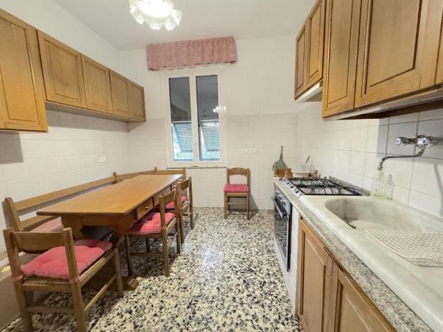 Villa indipendente PLURILOCALE in affitto a Leivi Ge