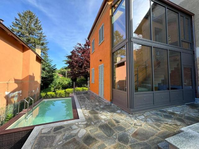 Villa indipendente TRILOCALE in affitto a Torino To