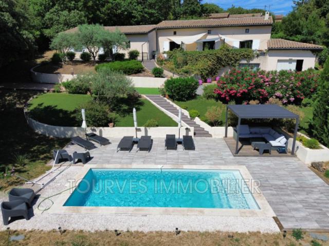 VILLA INDIVIDUELLE 226 M² AVEC PISCINE