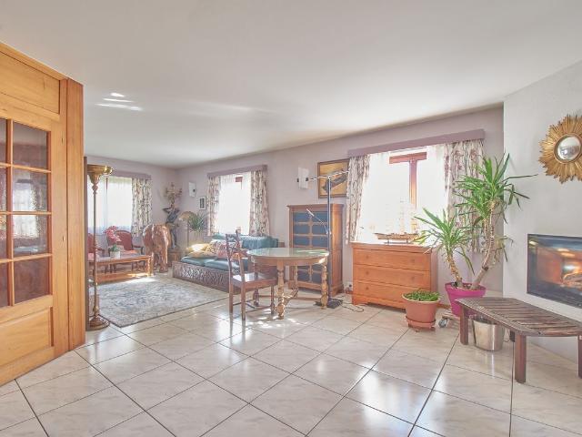 Single family house with 6.5 rooms on sale in Collombey 349 m² | dreamo. Ch