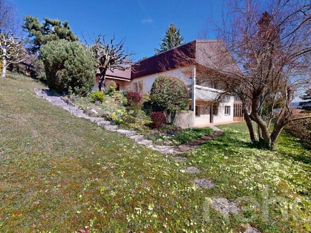 Villa individuelle avec vue dominante sur le quartier et les Alpes | dreamo. Ch