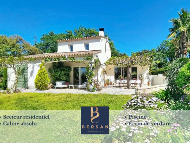 VILLA INDIVIDUELLE AVEC PISCINE FREJUS QUARTIER TOUR DE MARE BORDURE FORET DOMANIALE