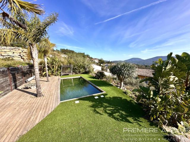 Villa individuelle avec piscine, vue dégagée et appartement indépendant au Plan de la Tour