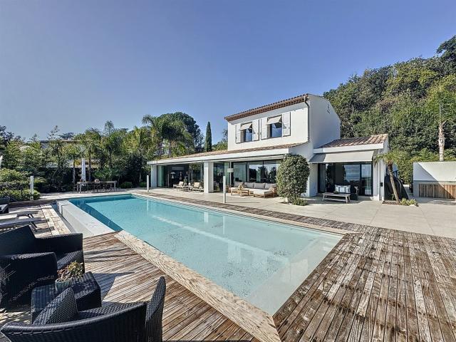 Villa Individuelle D’Exception Domaine Des Hauts De Vaugreni. 265m² Villeneuve Loubet