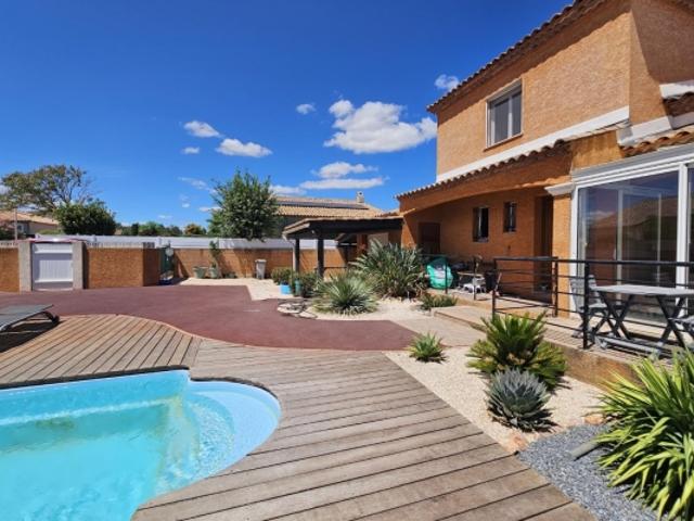 Villa individuelle de 2005 avec piscine