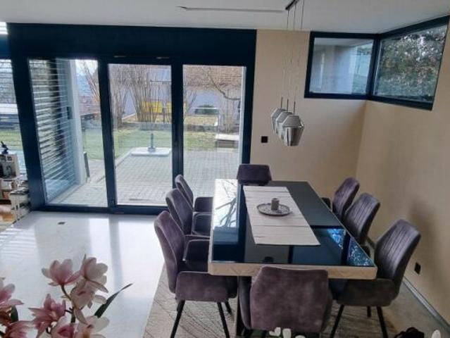 Villa individuelle de 7,5 pièces Disponible au 31 août 2026