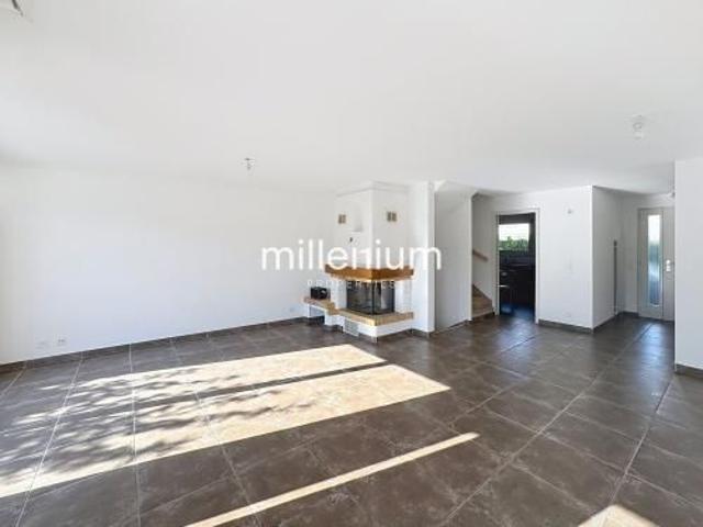 Villa individuelle de plain pied proche Organisations internationales