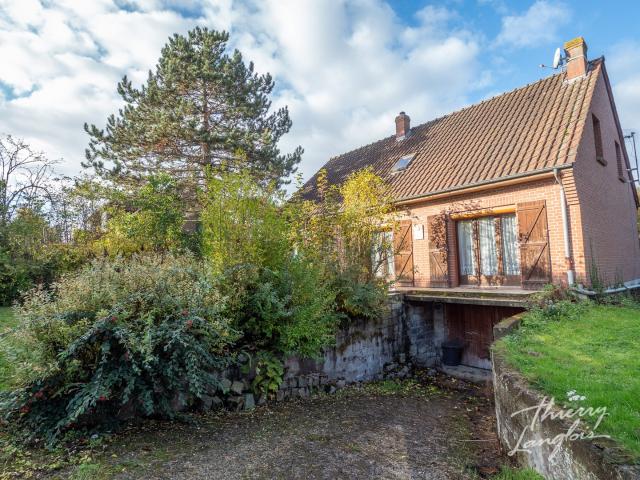 VILLA INDIVIDUELLE ENTIEREMENT ESCAVEE