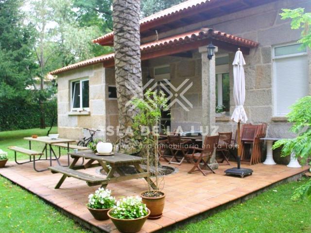 Villa Isla De La Toja Pontevedra LS50574546